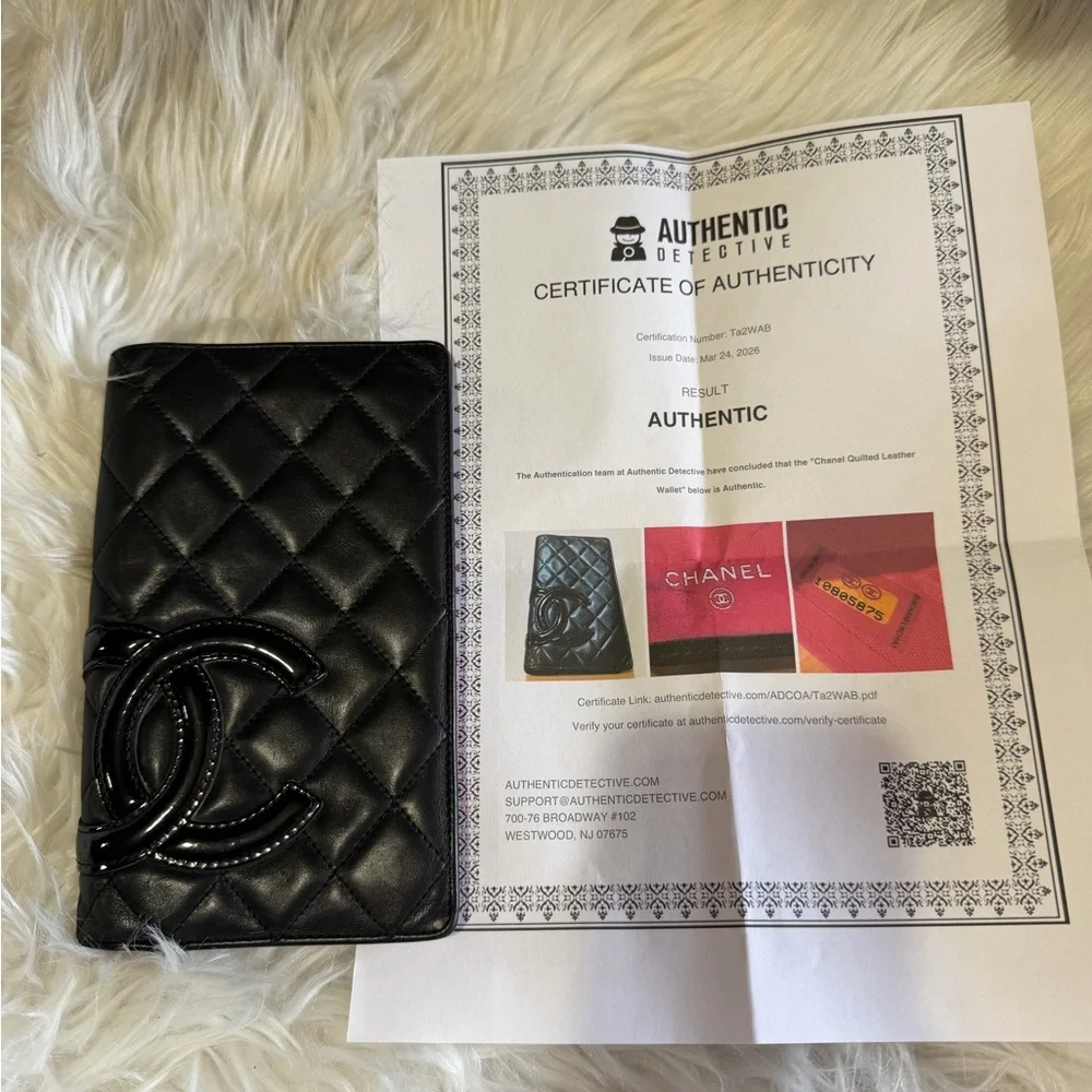 CHANEL Black Quilted Patent Wallet - Certificate